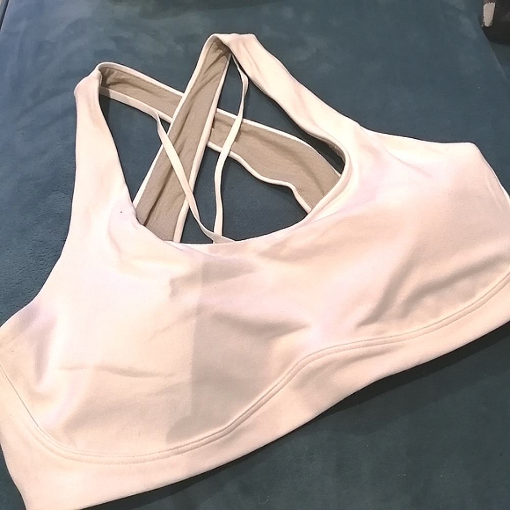 🍋Lululemon Nulu Yoga Bra (8)